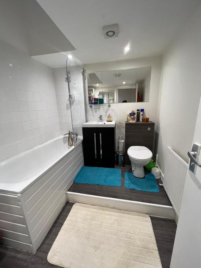 Twin Earls Court Central - Shared Gazde/Camere de închiriat *