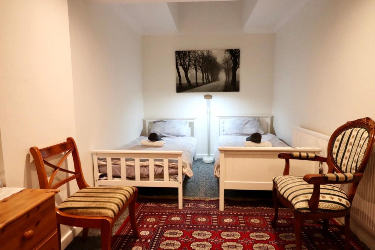 Twin Earls Court Central - Shared Londra
